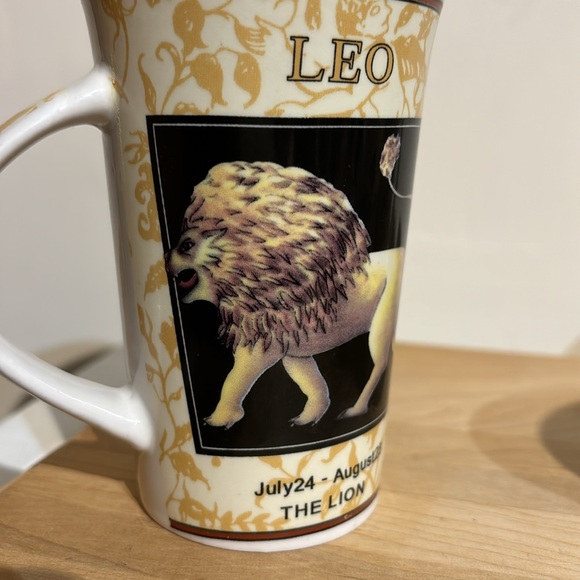 Vintage Leo astrology mug - Picture 2 of 4